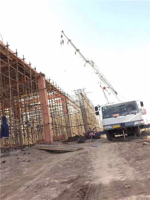 柞水县25 吨、50 吨吊车怎么选？多大重量 / 半径适合对应车型？